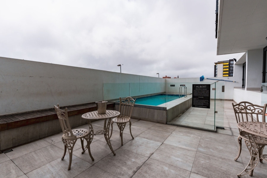 1 Bedroom Property for Sale in Woodstock Western Cape